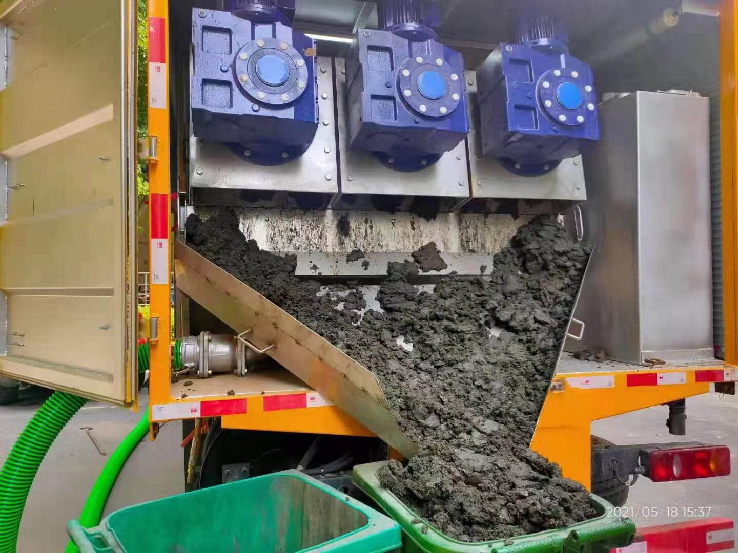 加乐镇化粪池清掏城市维护站-泥浆净化干湿分离处理